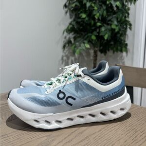 On Cloudsurfer Next Womens Running Shoes size 8